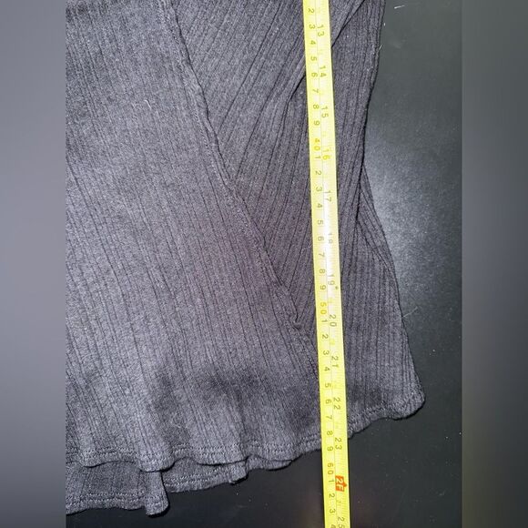 Vince Vince Black Ribbed Long Sleeve Wrap Top Cotton Modal Size XL EUC - Picture 7 of 7